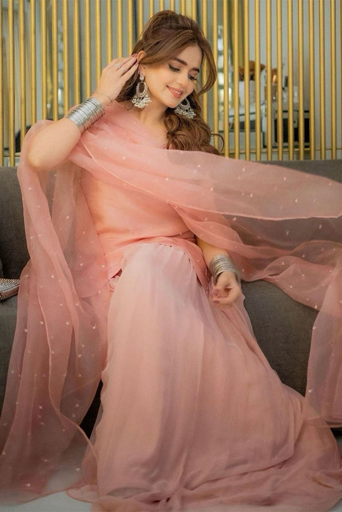 Picture of Sumbul Iqbal in Lara