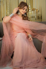 Picture of Sumbul Iqbal in Lara