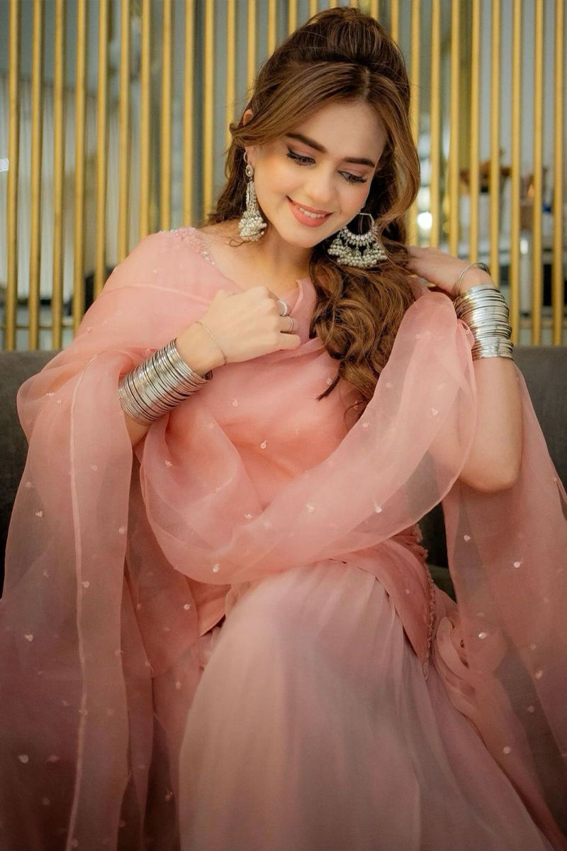 Picture of Sumbul Iqbal in Lara