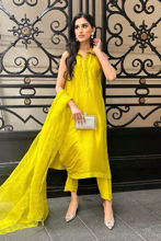 Picture of Sehr Chaudhry in Melon