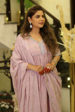 Picture of Hadiqa Kiyani in Isha