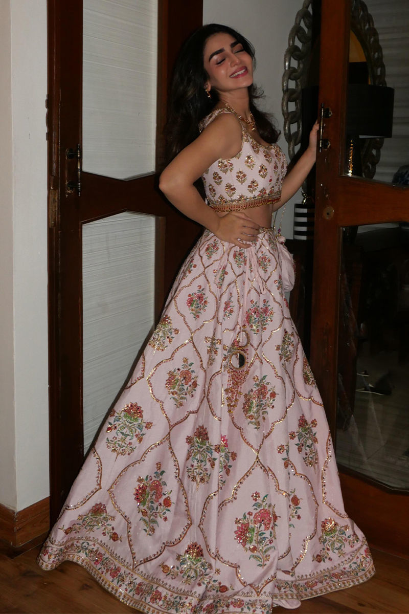 Picture of Hajra in Naina