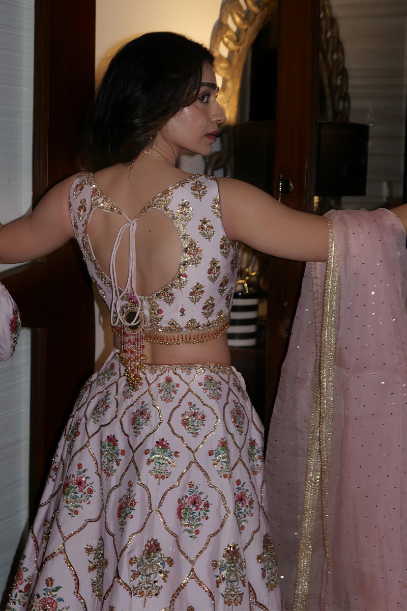 Picture of Hajra in Naina