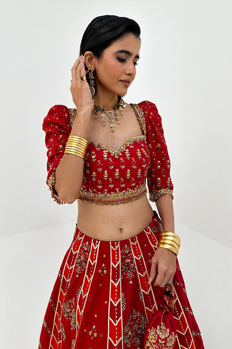 Picture of Nashrah in Rafia