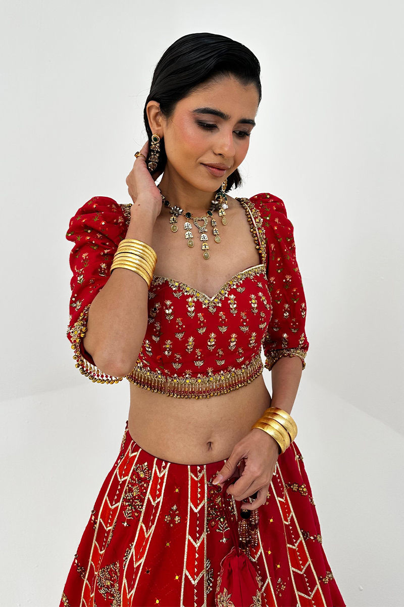 Picture of Nashrah in Rafia