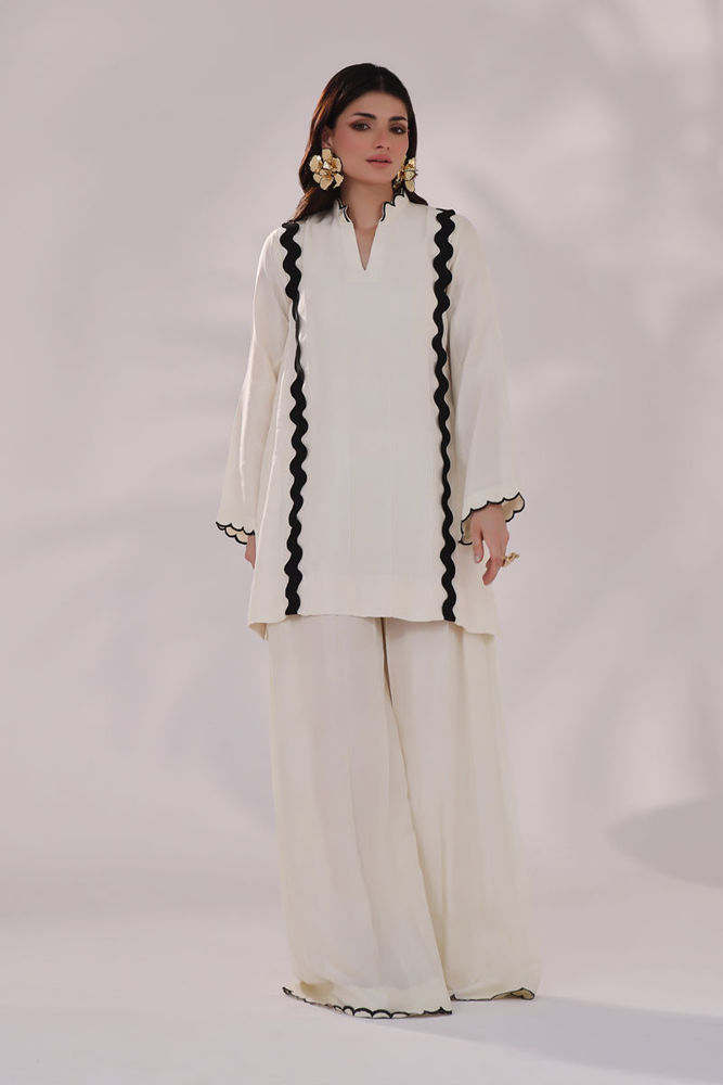 Picture of Ziggy - White